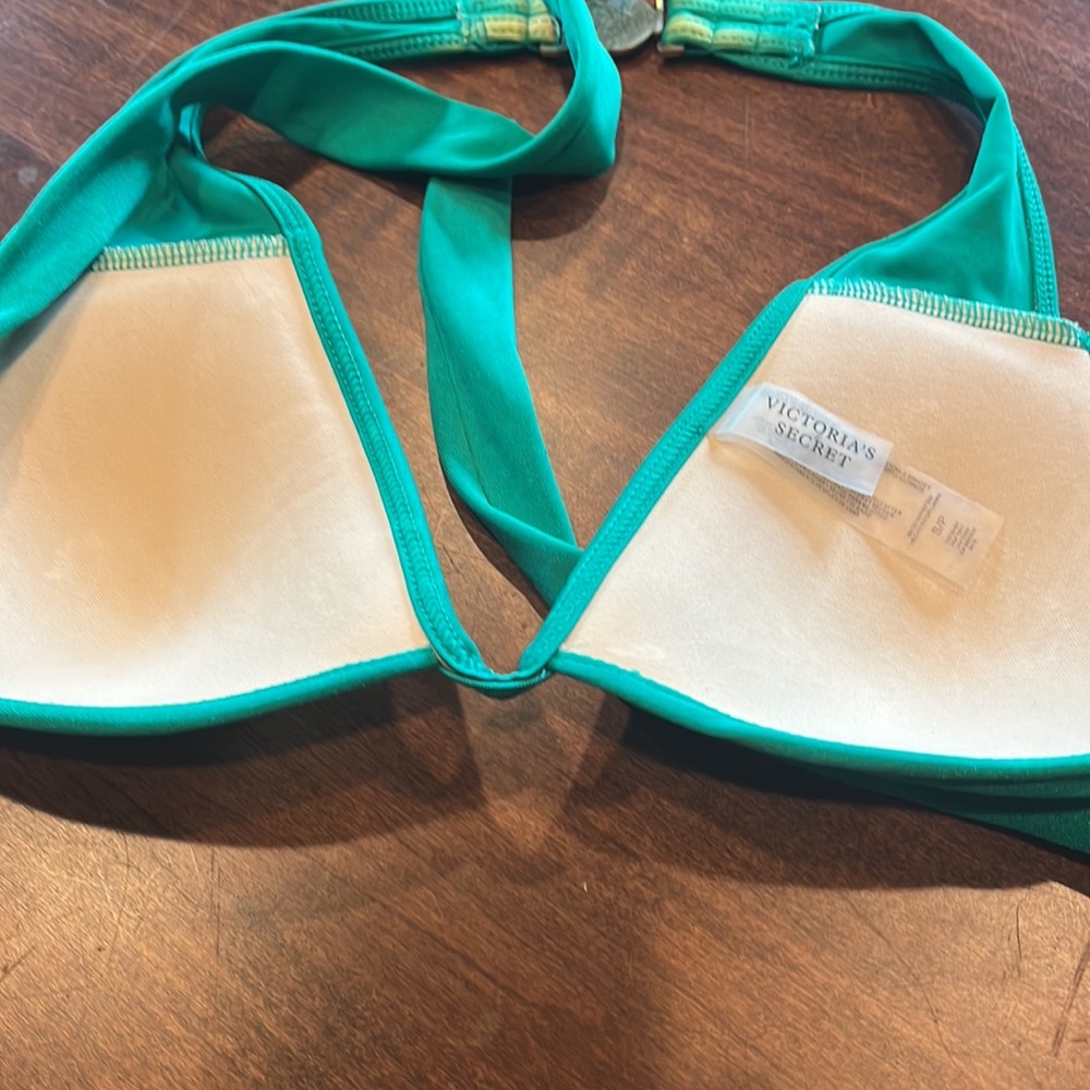 Victoria’s Secret Bikini Top - Picture 3 of 4